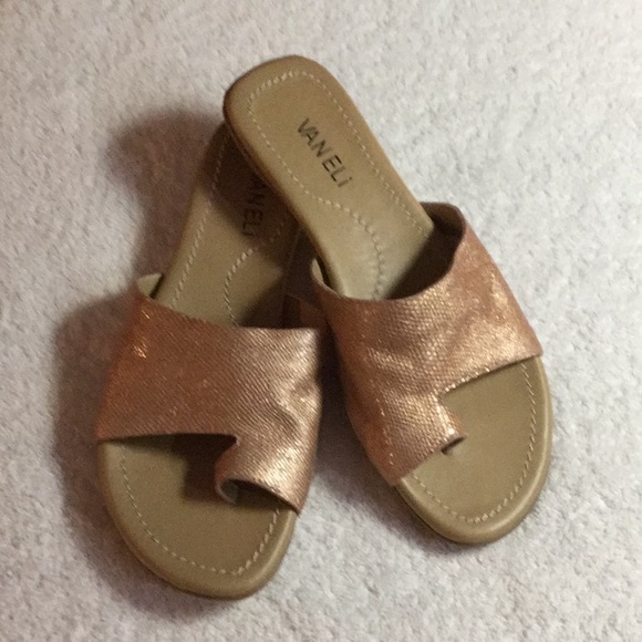 Van Eli Sandals - Picture 3 of 3